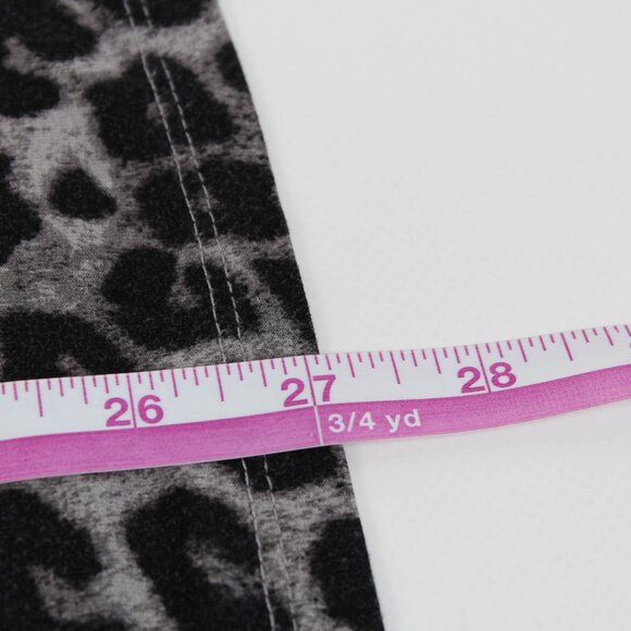 Torrid Animal Print Super Soft Knit Tee - P2P 22" - Picture 5 of 5